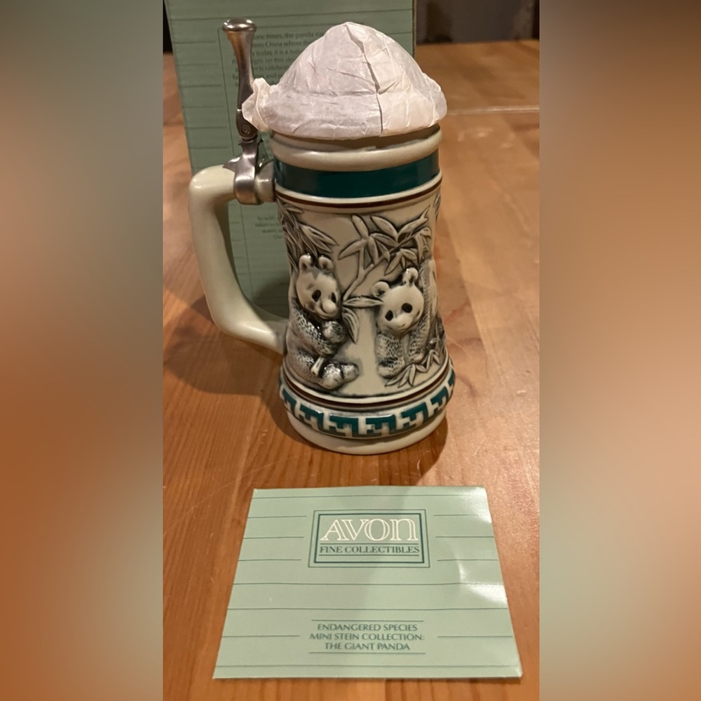 NIB Avon 1991 Endangered Species Giant Panda Ceramic Stein handcrafted in Brazil